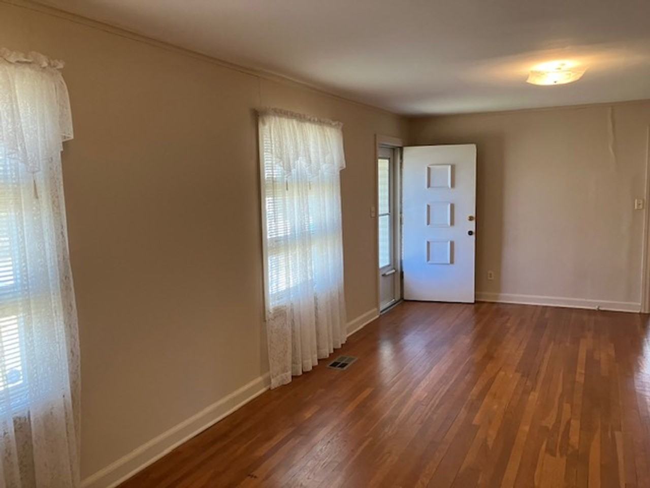 1004 Chickasaw Trail - Photo 4 of 10