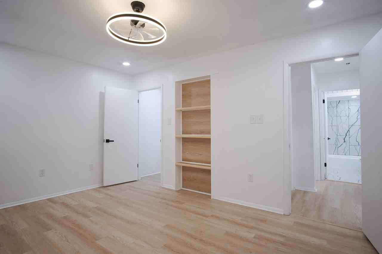 106 Woodhouse Ln #NA - Photo 7 of 11