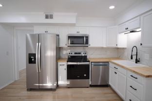 106 Woodhouse Lane #B - Photo 1 of 1