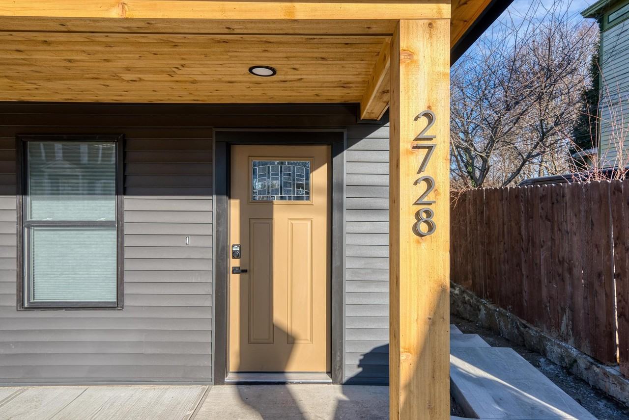 2728 W Main St #NA - Photo 3 of 33