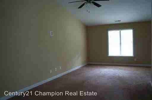 463 Spring Hill Rd - Photo 2 of 26