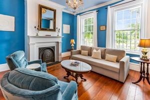featured image of 239 Abercorn St #2