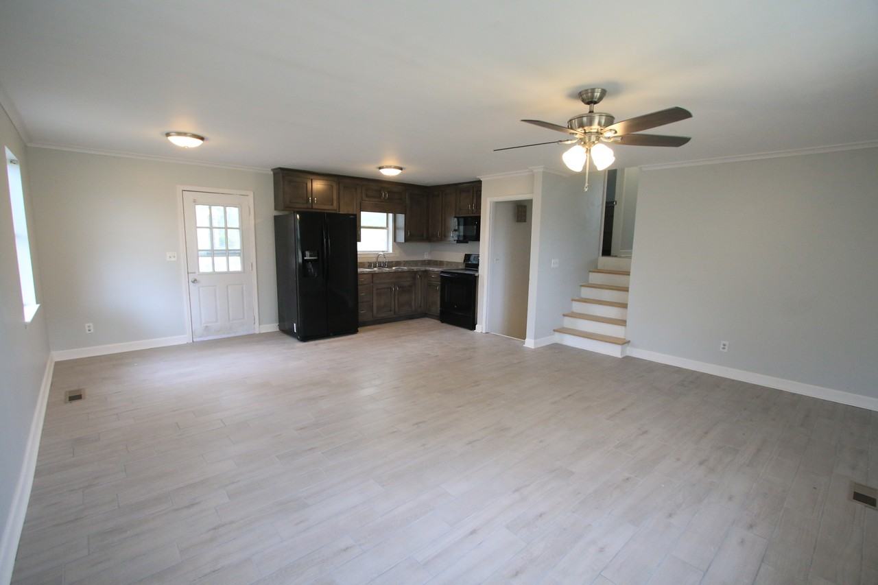 704 Woodland Dr S #NA - Photo 2 of 11