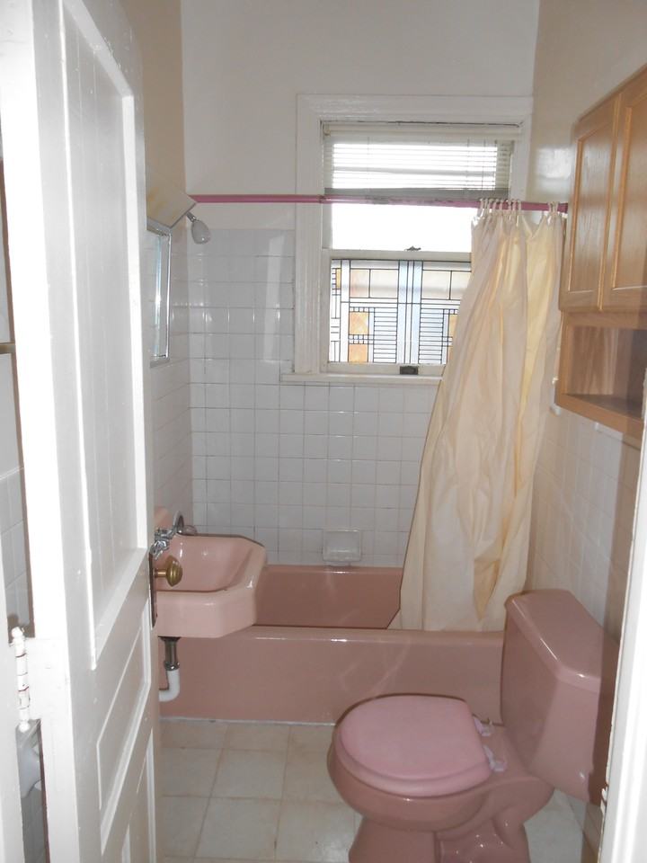 618 5th St S #6 - Photo 2 of 6