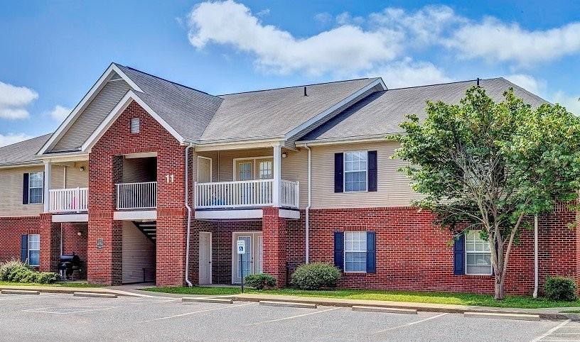 Miller Town Apartments - Photo 4 of 26