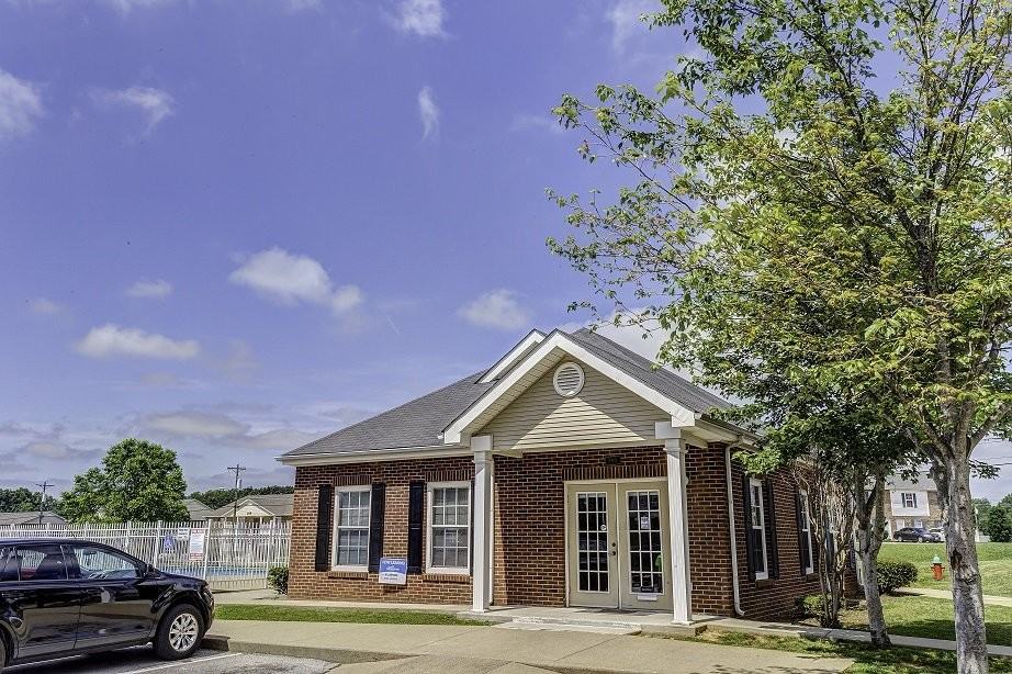 Miller Town Apartments - Photo 3 of 26