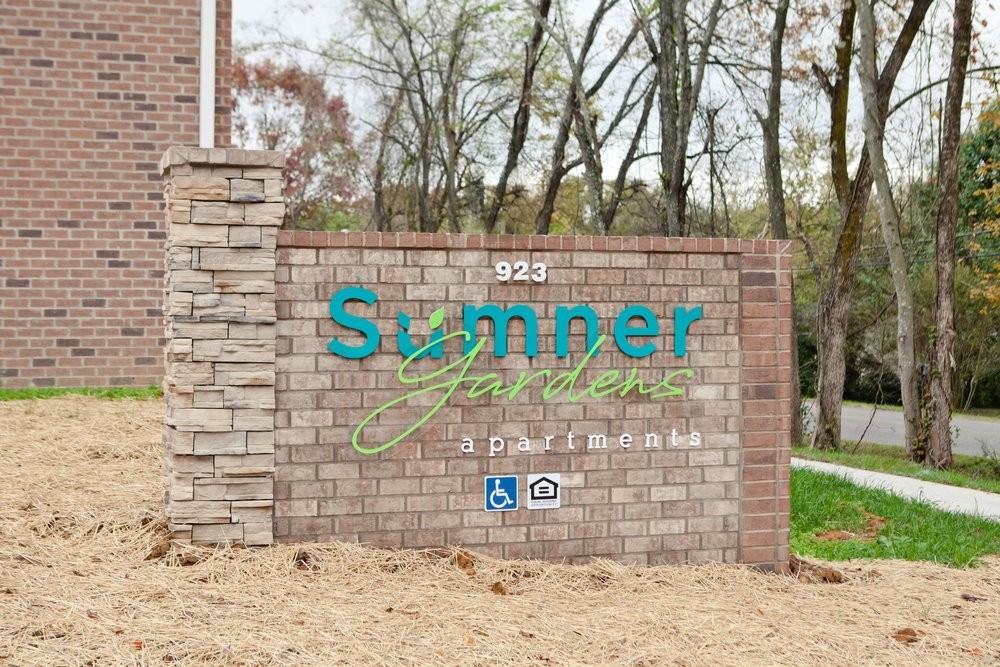 Sumner Gardens Court Apartments - Photo 2 of 26