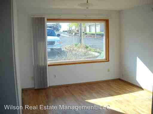 812 Grandview Ave - Photo 3 of 11