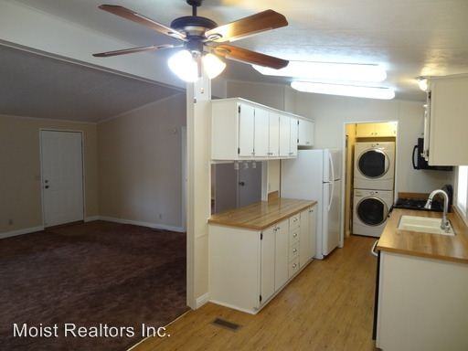 9540 Crestknoll Dr - Photo 3 of 15