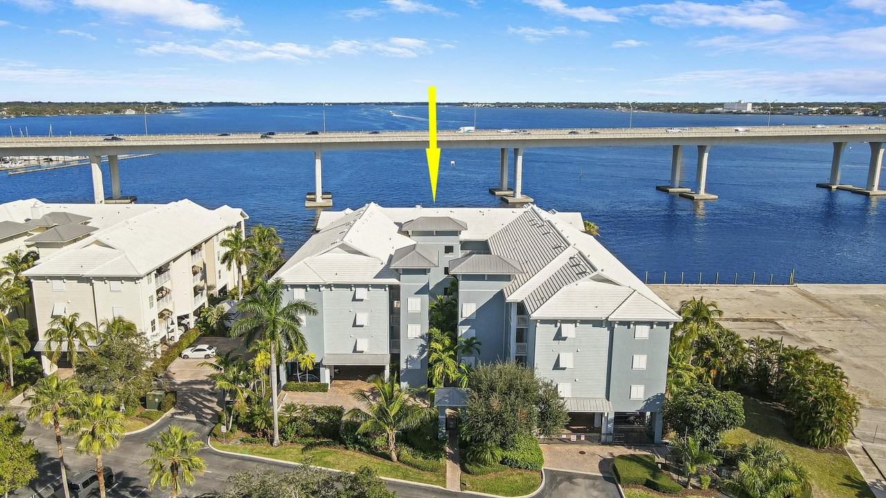 215 Nw Flagler Ave #301 - Photo 3 of 34