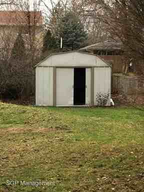 7101 Ridgedale Ln - Photo 2 of 11