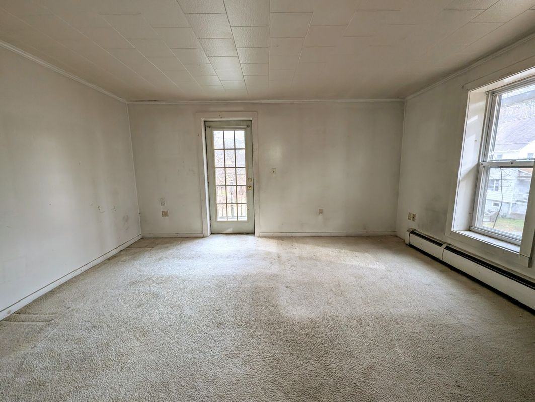 306 Bishop Ave - Photo 3 of 14