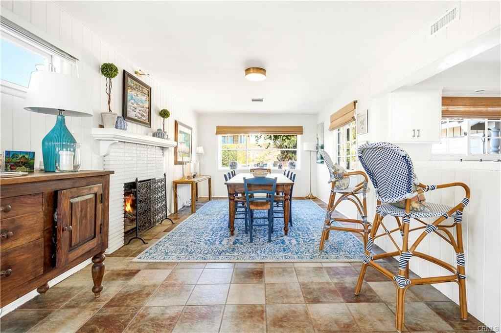432 Cabrillo Ter - Photo 3 of 7