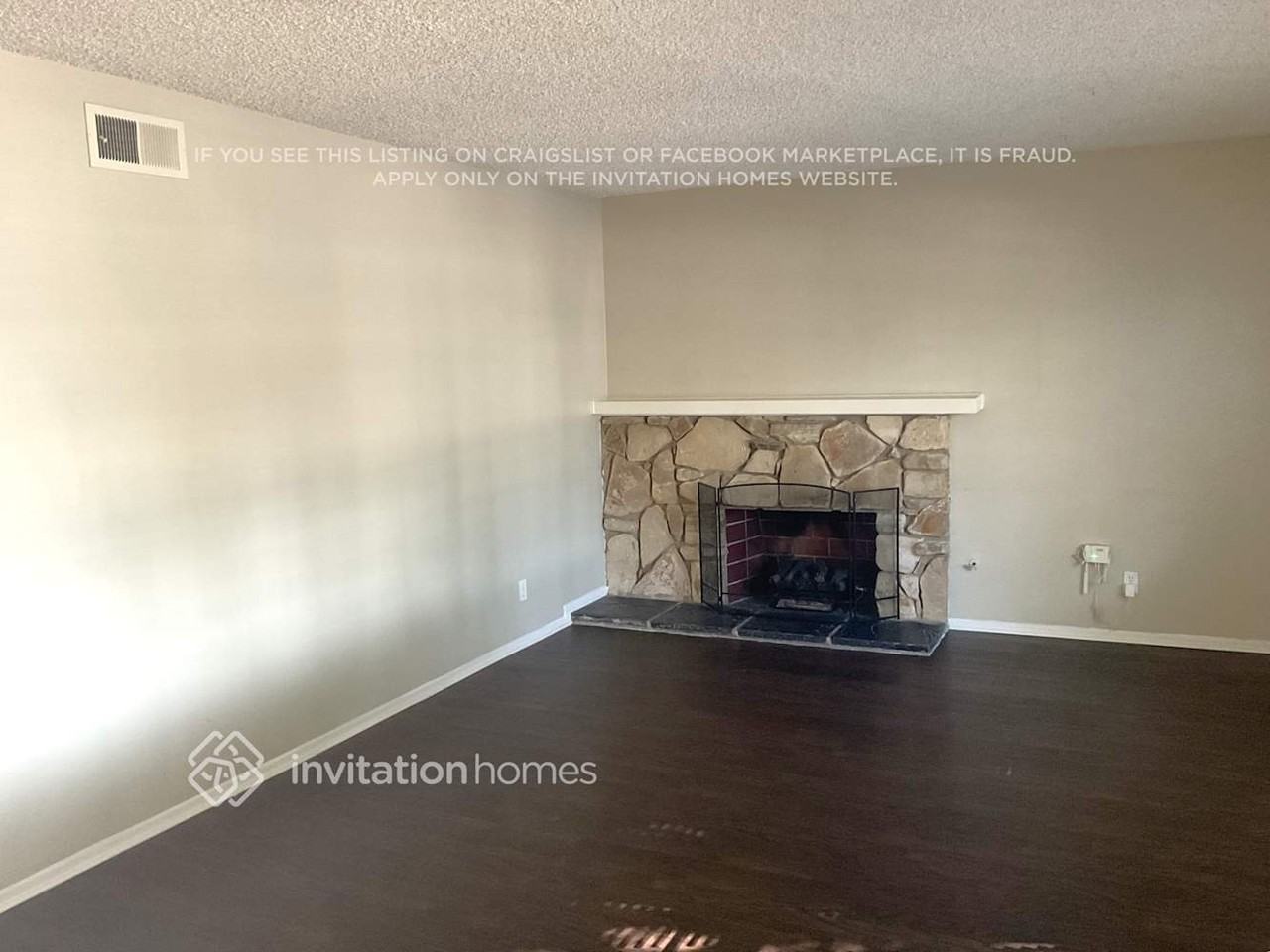 11644 Kismet Ave - Photo 3 of 15