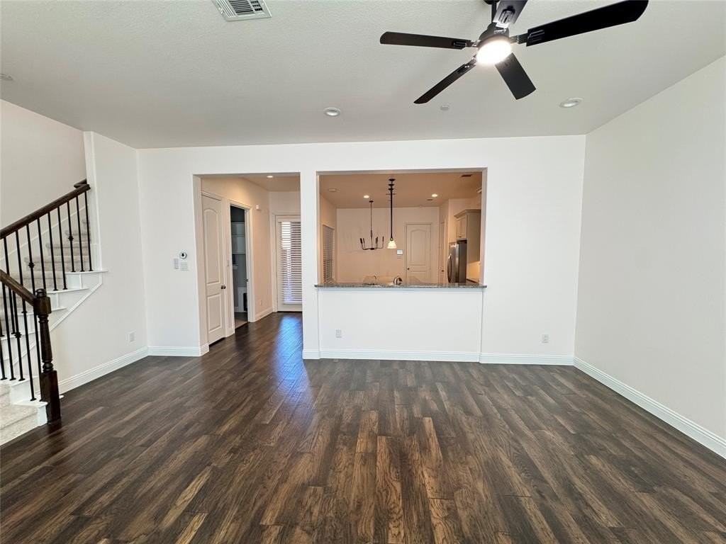 3744 Wellesley Ave - Photo 2 of 25