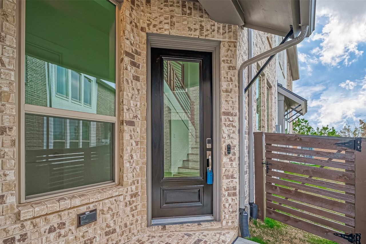 16502 Amber Patina Ln - Photo 3 of 50