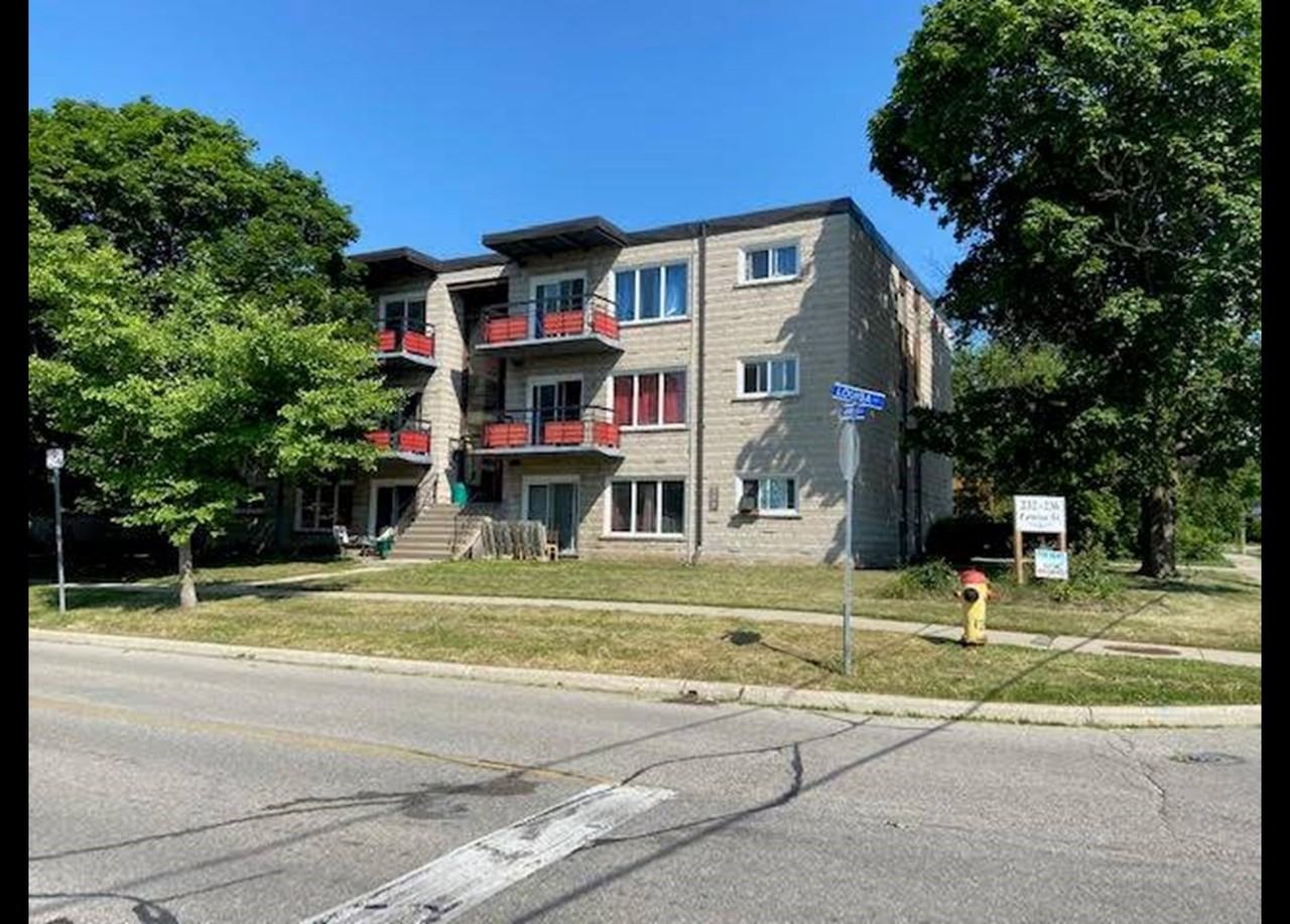 232 Louisa Street #9A