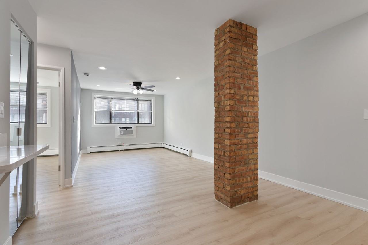 6758 N. Sheridan Rd. - Photo 4 of 26