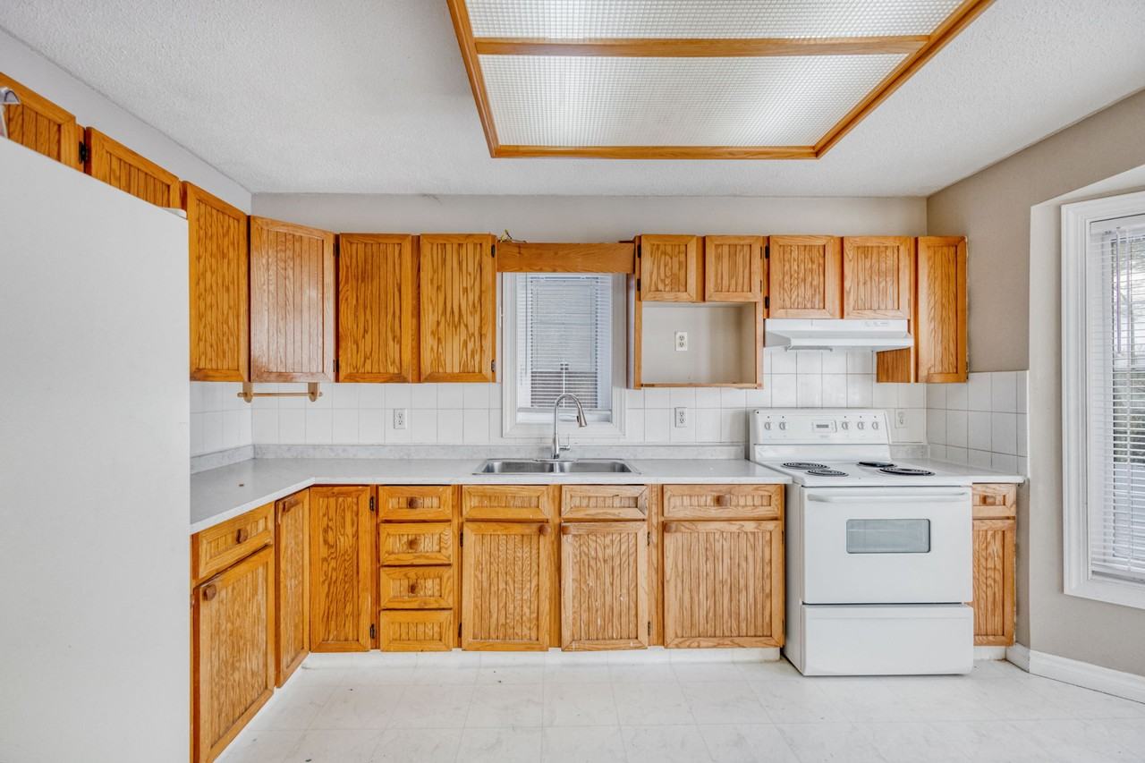 46 Lavender Bay - Photo 2 of 23