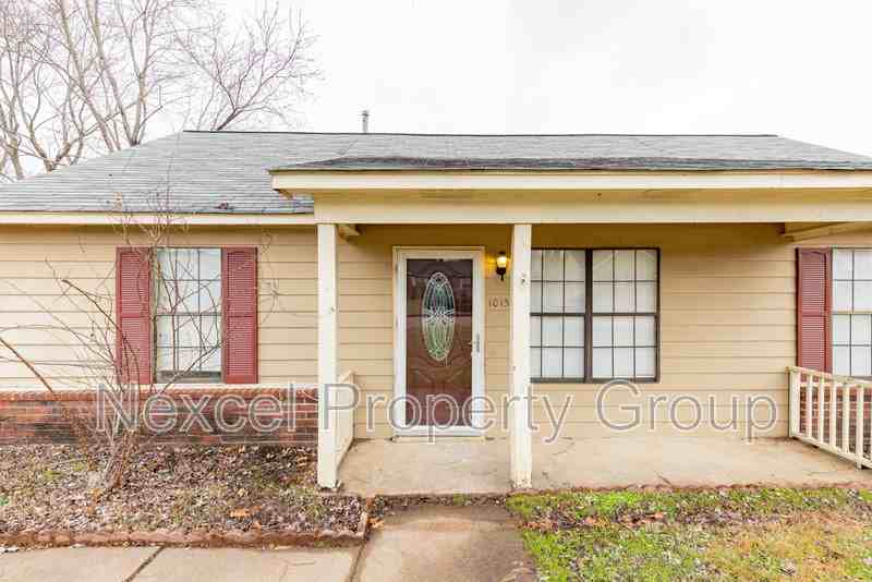 10152 Yates Dr - Photo 3 of 21