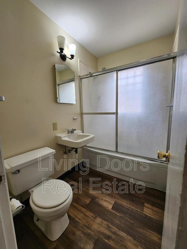 4345 Lenox Ave - Photo 2 of 14