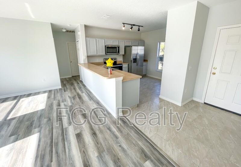 734 Fraser Ct - Photo 3 of 19