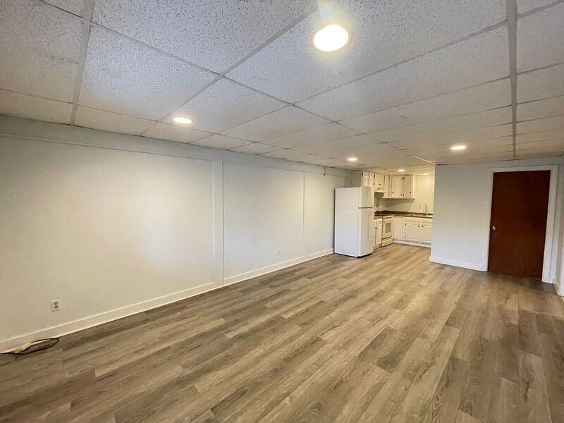 59 Old Hillsboro Rd #4 - Photo 2 of 11