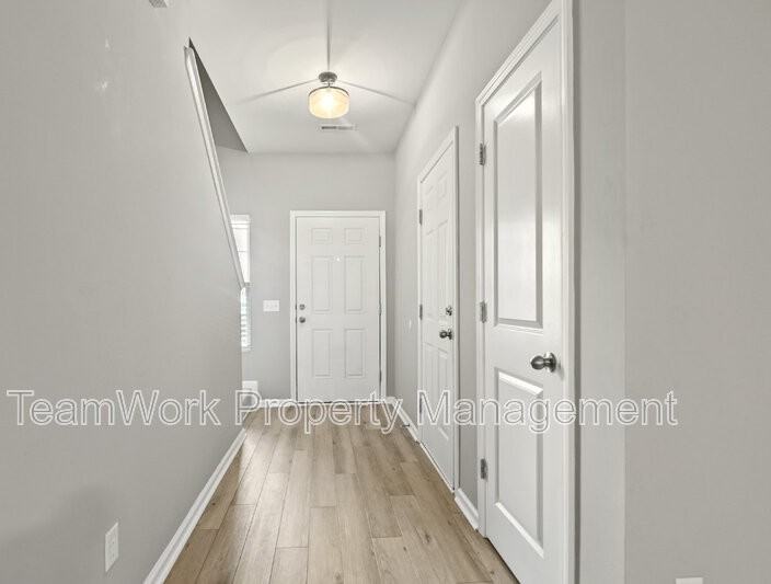 1163 Euclid Dr - Photo 2 of 28