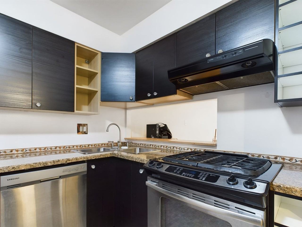 130 Spruce St - Photo 7 of 27