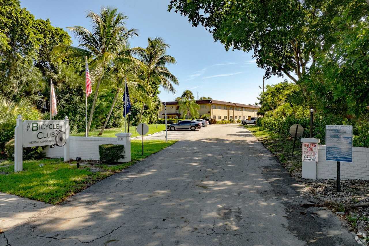 Bicycle Club - Photo 5 of 28