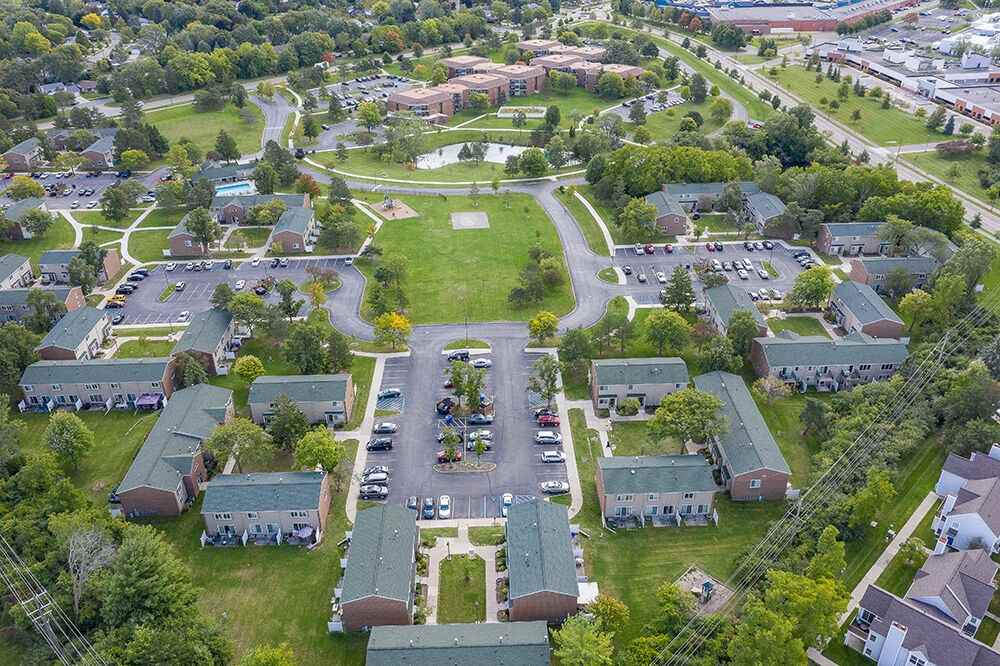 Parkway Meadows - Photo 2 of 23