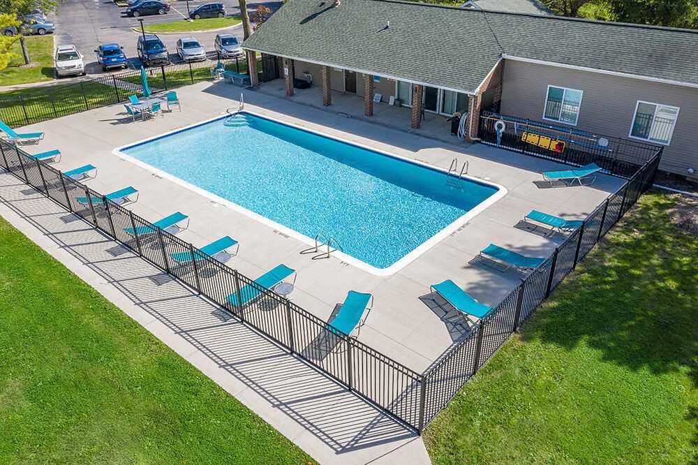 Parkway Meadows - Photo 3 of 23