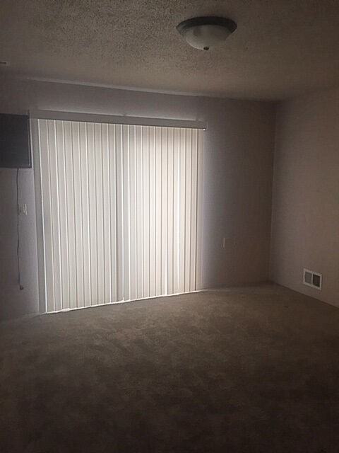 Rivers Edge - Photo 5 of 9