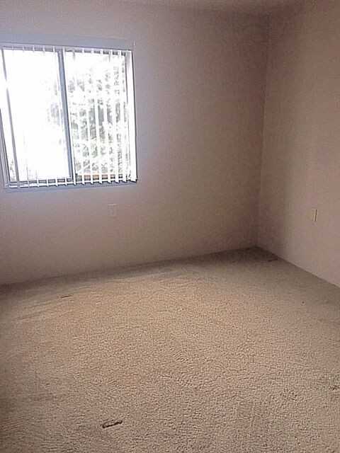 Rivers Edge - Photo 6 of 9