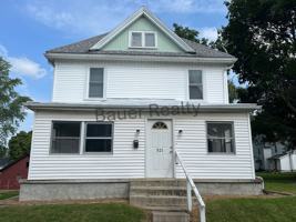 featured image of 521 Arthur St