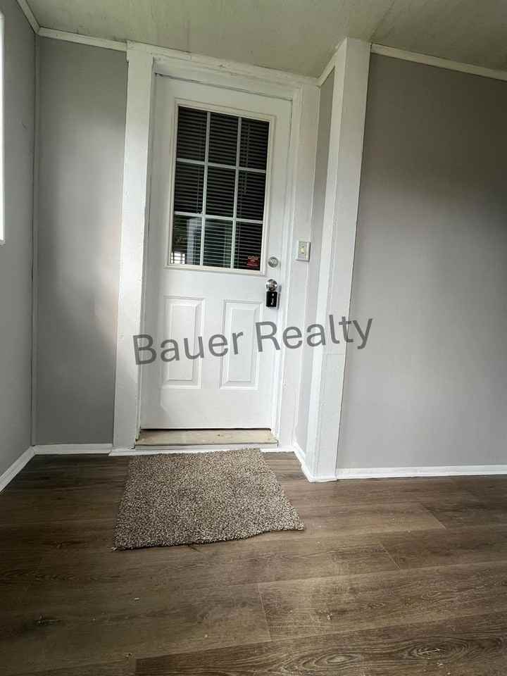 521 Arthur St - Photo 4 of 23