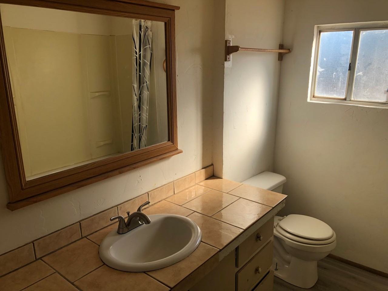 5215 Central Rd - Photo 5 of 6