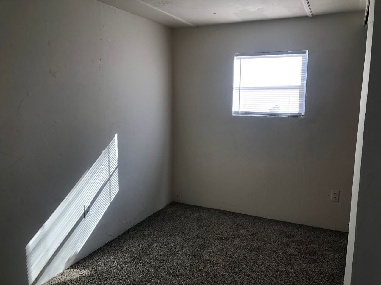 5215 Central Rd - Photo 6 of 6