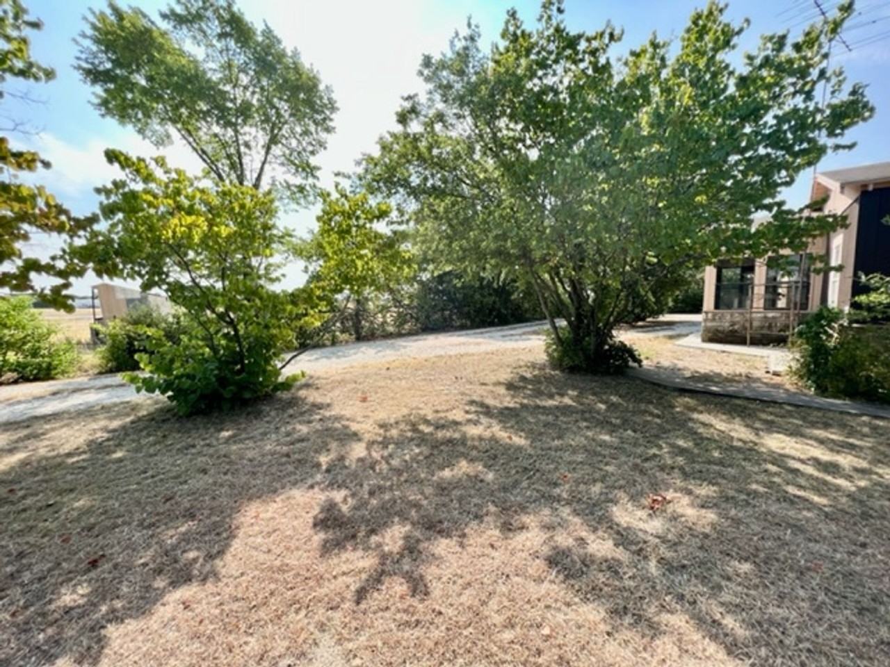 1137 West Elm Mott Lane - Photo 4 of 14