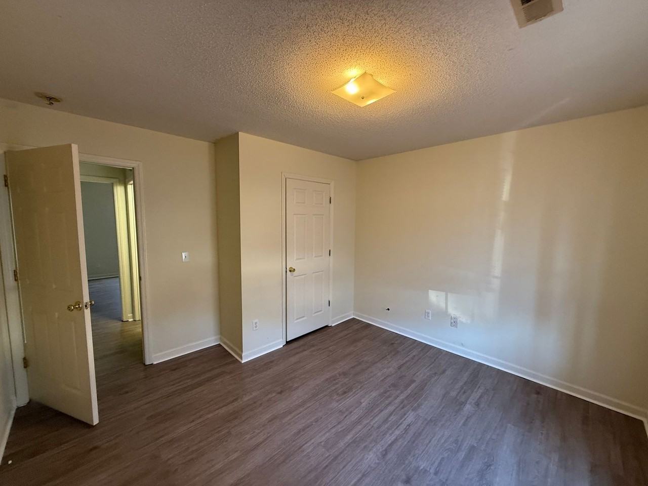 614 E Parker St #H - Photo 4 of 13