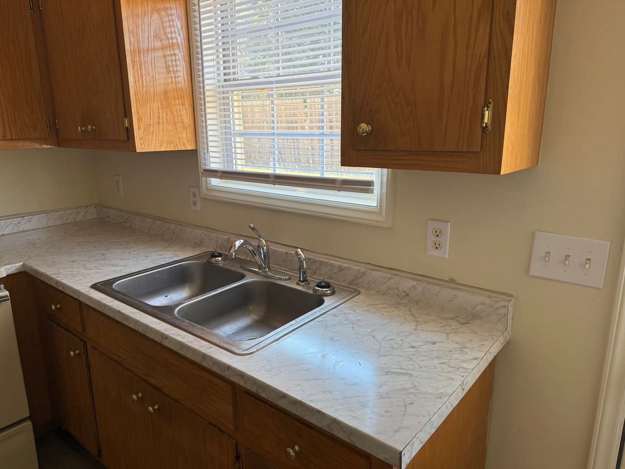 614 E Parker St #H - Photo 7 of 13