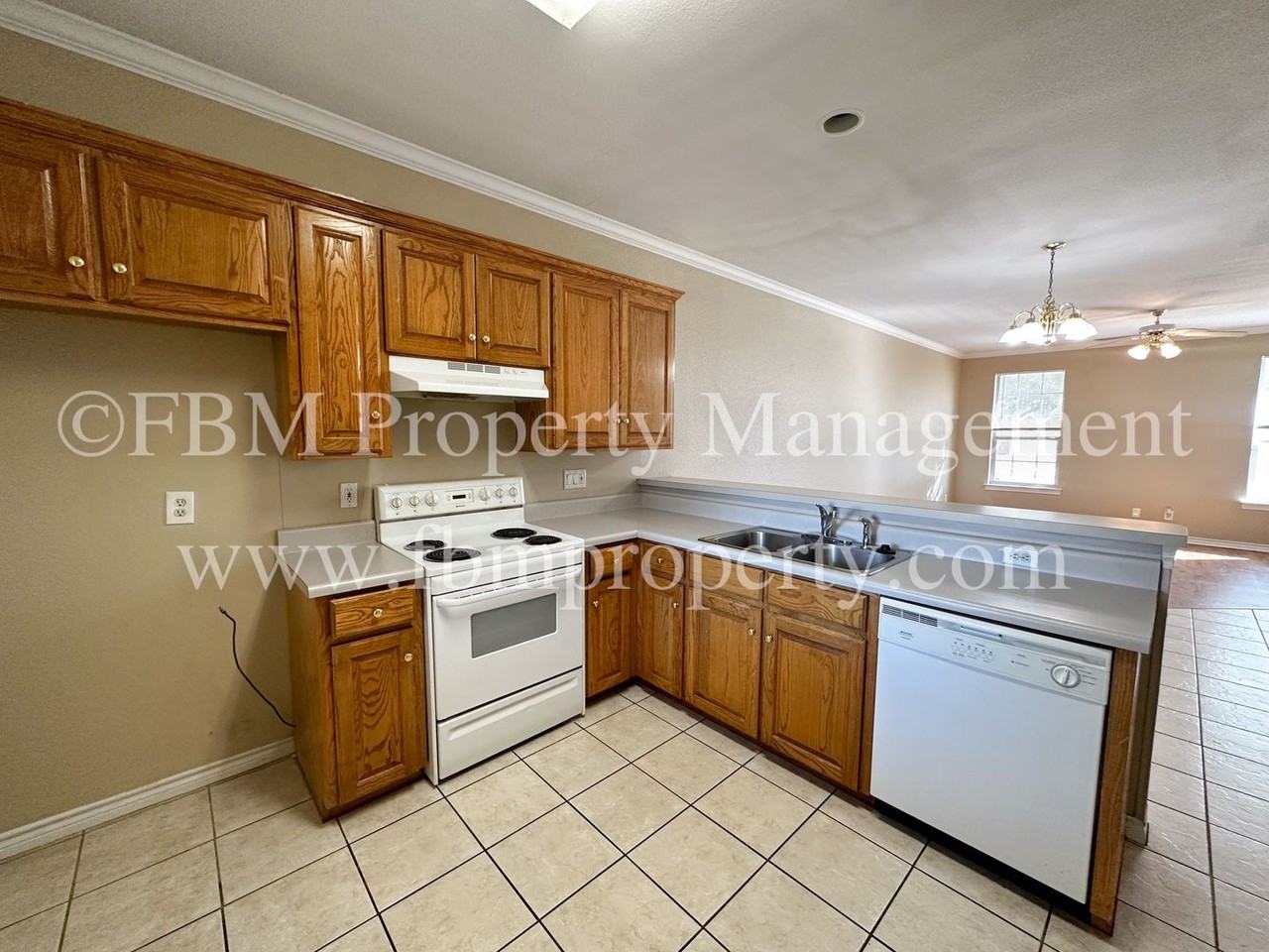 708 Biloxi Dr - Photo 6 of 18