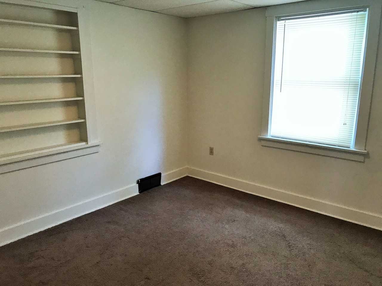 3331 Niagara St - Photo 6 of 15