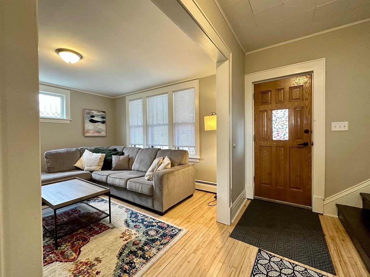 708 E 7th St - Photo 3 of 21