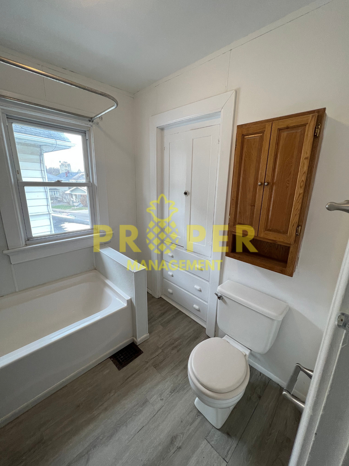 942 Harvard Blvd - Photo 6 of 14