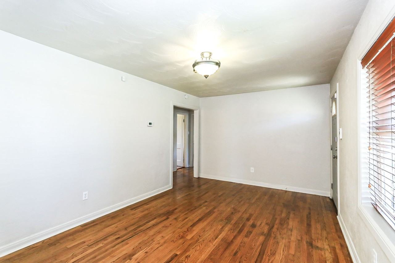 2509 35th St - Photo 7 of 21