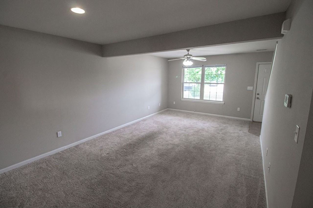 4020 Snowy Owl Dr - Photo 6 of 39