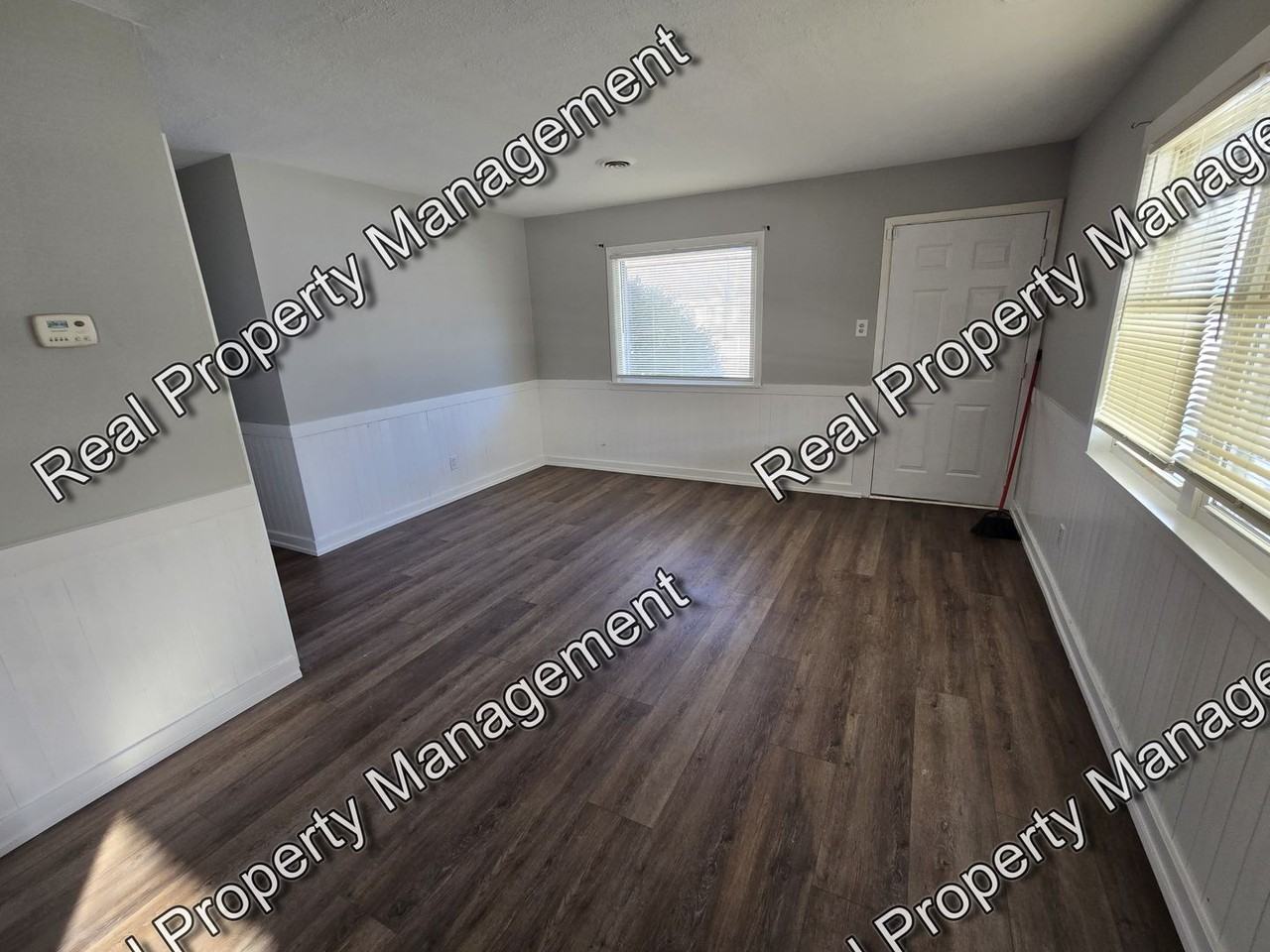 3794 Evergreen St - Photo 2 of 10