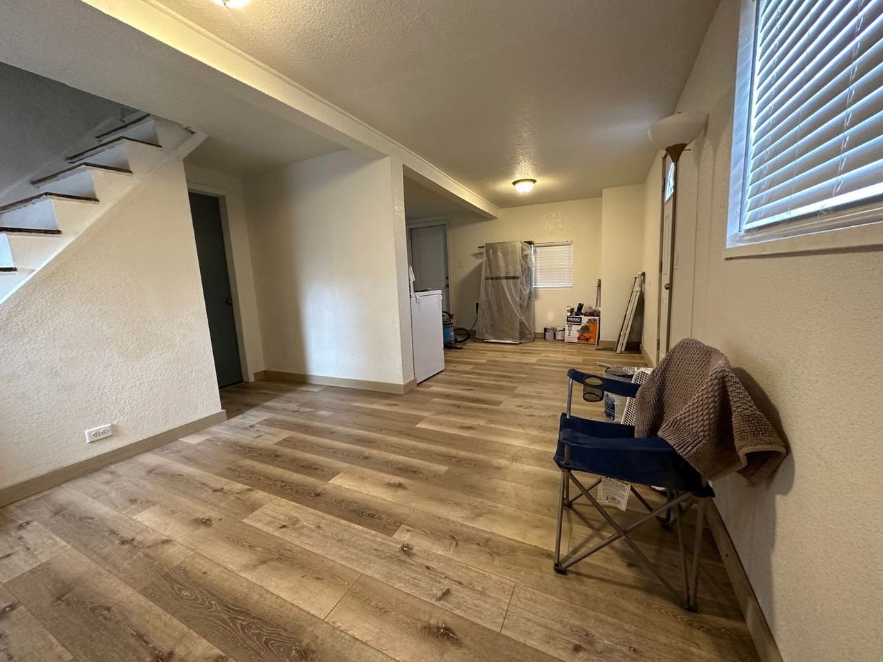 1112 Delta St - Photo 5 of 18