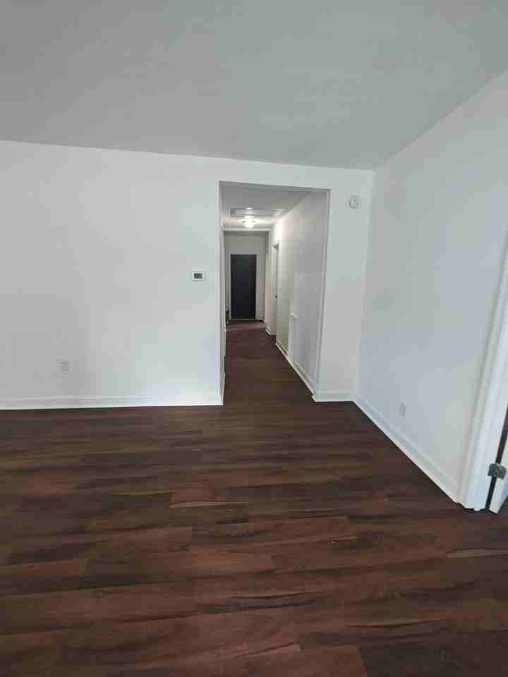 712 Halifax St - Photo 4 of 9